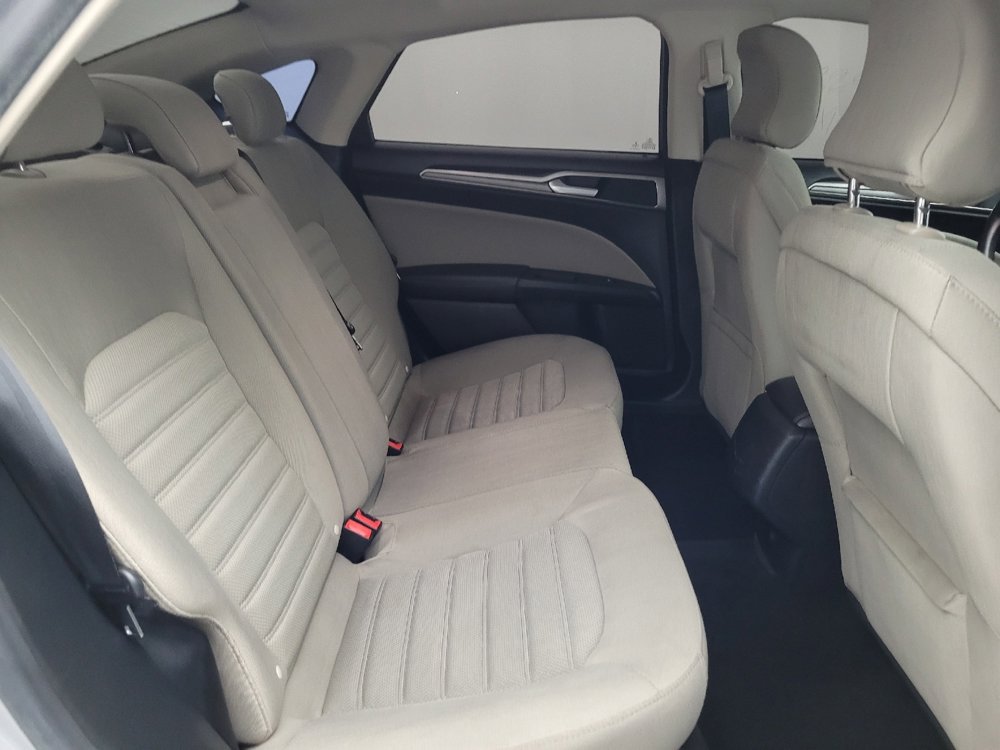 Used 2018 Ford Fusion S FWD image 19