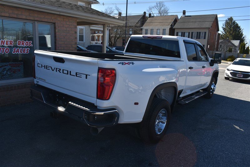 Used 2024 Chevrolet Silverado 3500 W/T image 5
