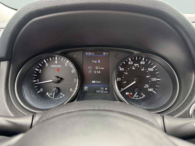 Used 2019 Nissan Rogue SV FWD image 29