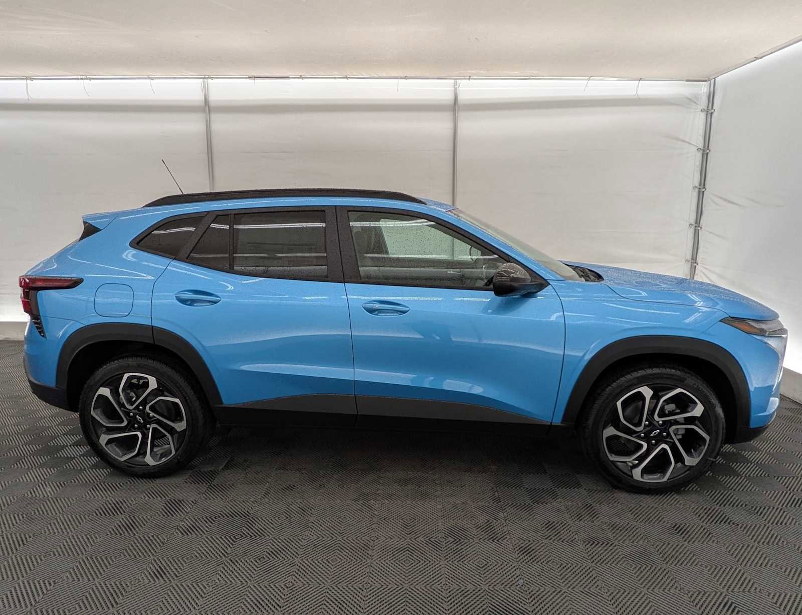 New 2026 Chevrolet Trax RS image 7