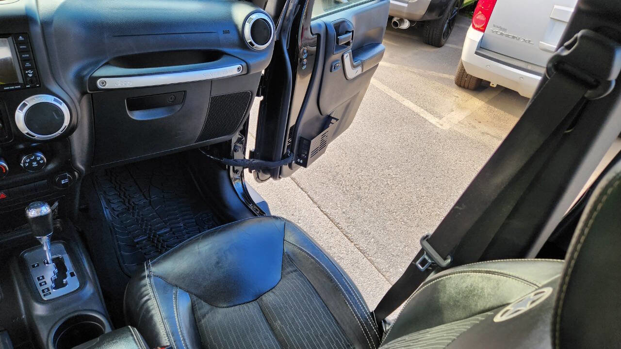 Used 2014 Jeep Wrangler Unlimited Sport AWD/4WD image 38