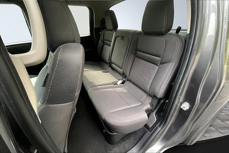 Used 2022 Nissan Frontier SV w/ Technology Package image 28