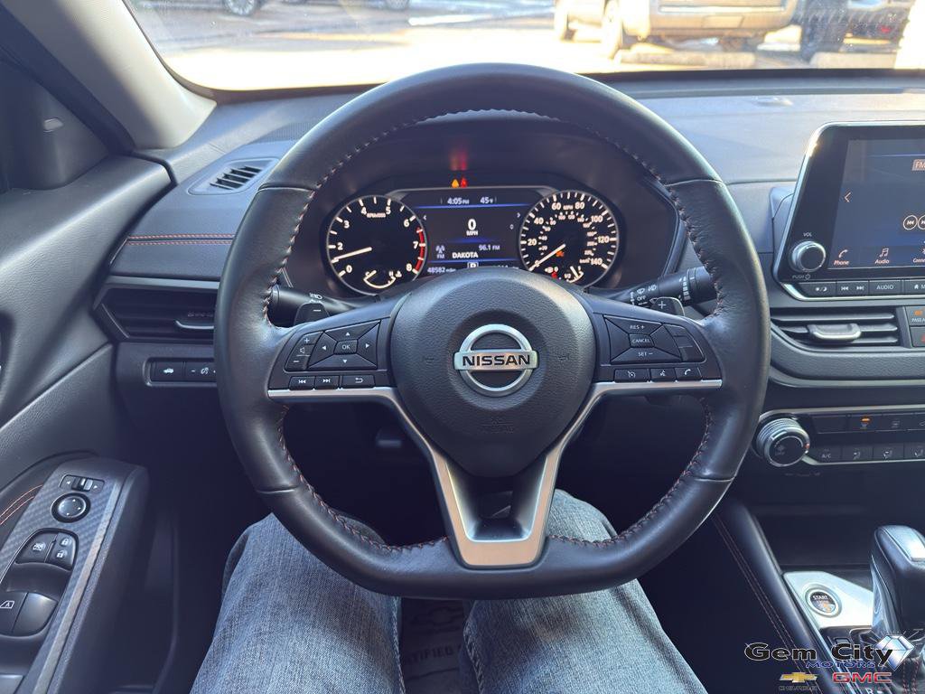 Used 2022 Nissan Altima 2.5 SR image 14