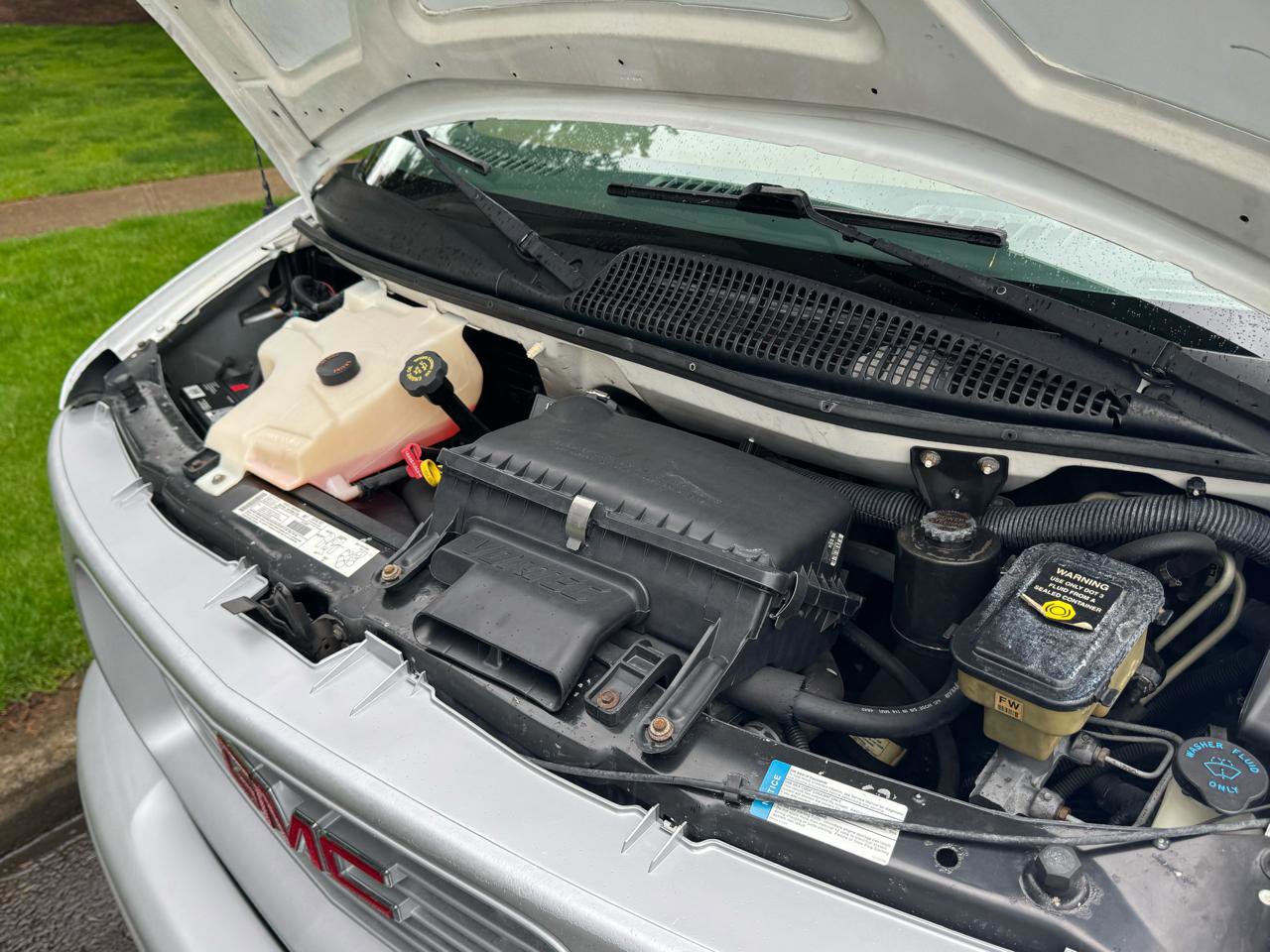 Used 2000 GMC Savana 3500 Extended Passenger image 38