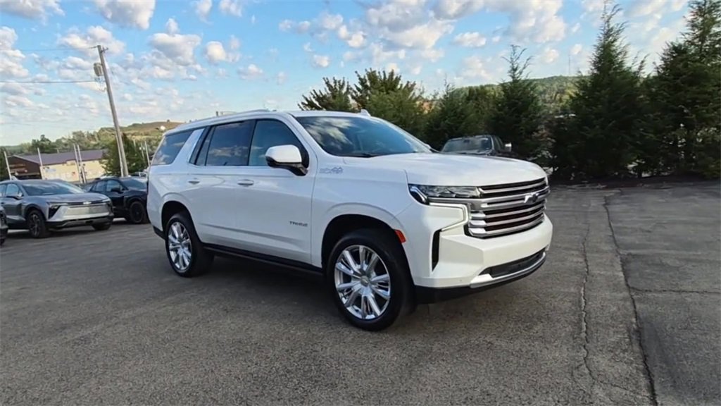 Used 2023 Chevrolet Tahoe High Country w/ Premium Package image 3