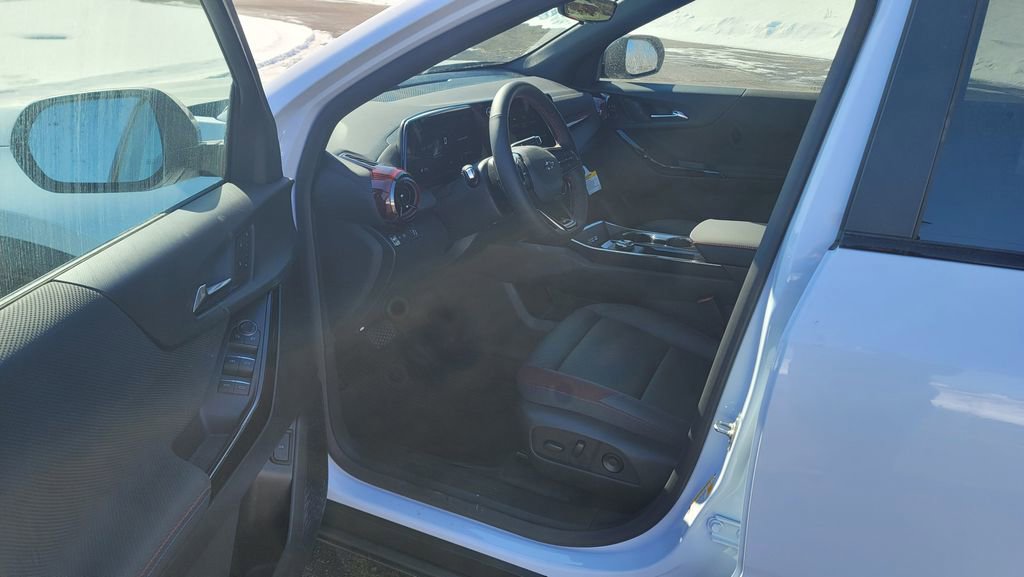 New 2026 Chevrolet Equinox RS image 18