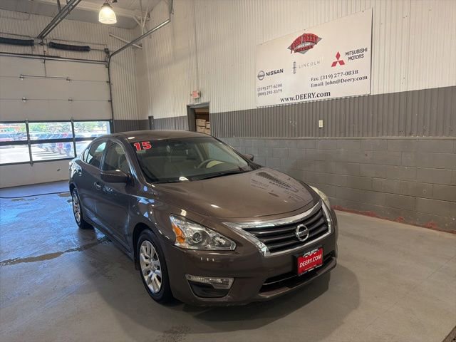 Used 2015 Nissan Altima 2.5 S w/ Power Driver Seat Package FWD image 1