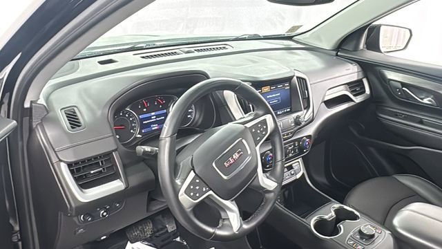Used 2024 GMC Terrain SLT image 36