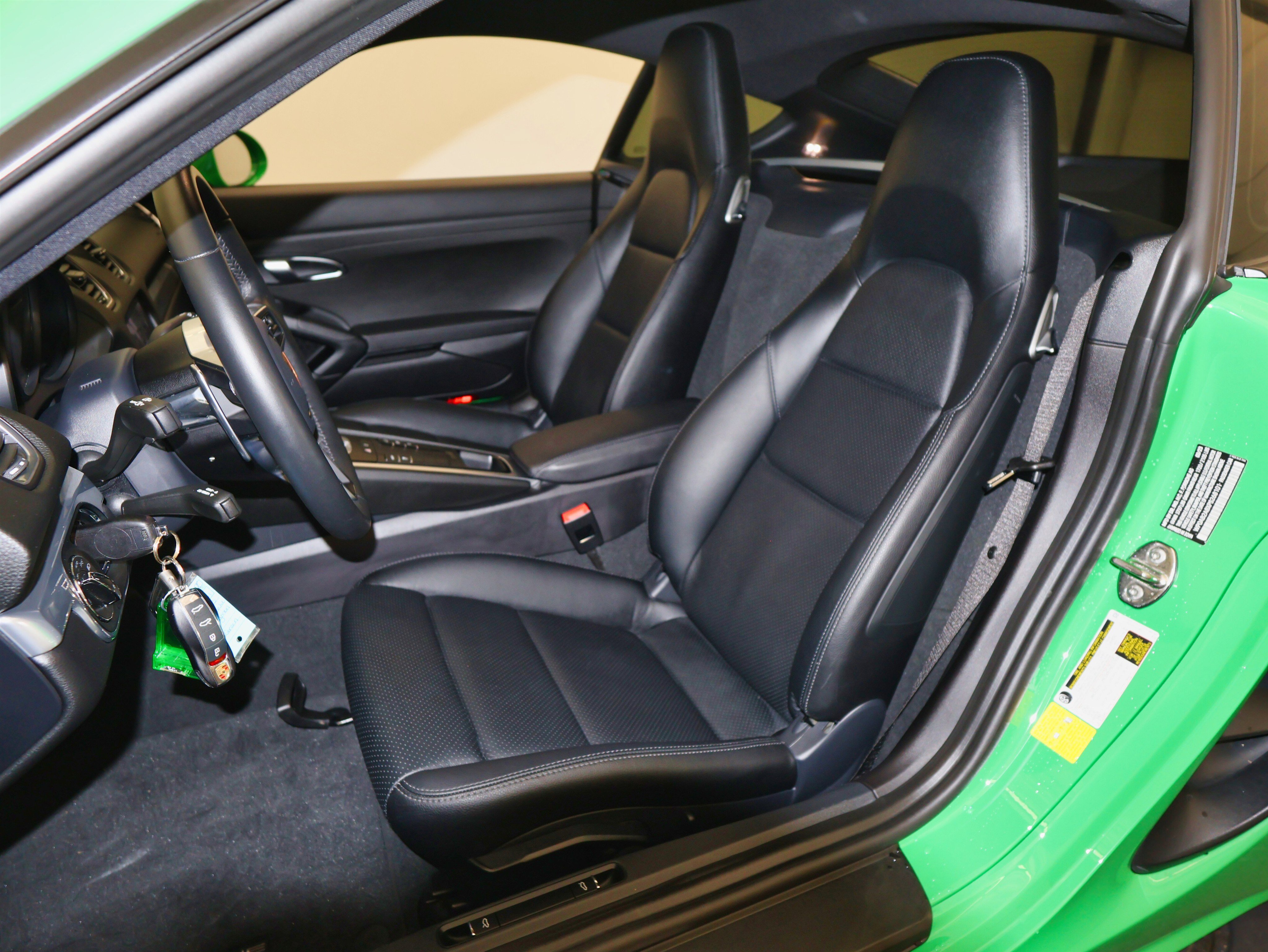 Used 2023 Porsche 718 Cayman S image 17