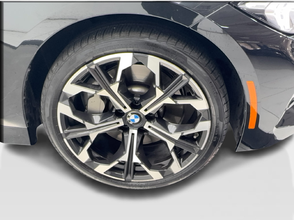 Used 2026 BMW 330i Sedan w/ Premium Package RWD image 16