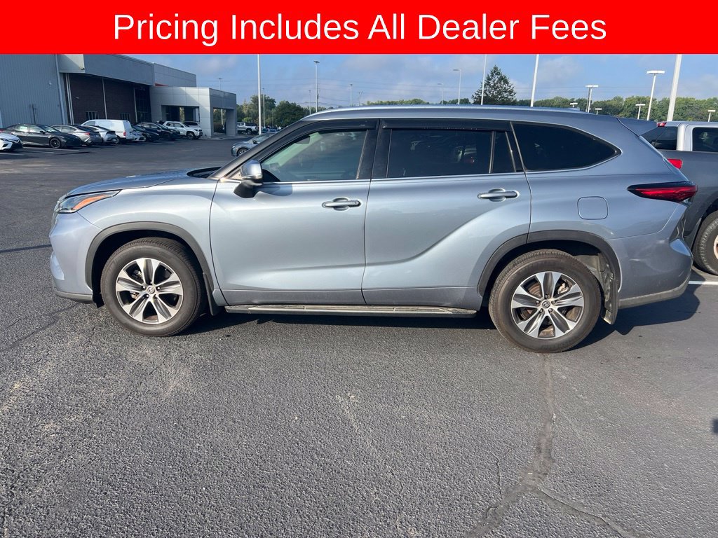 Used 2021 Toyota Highlander XLE