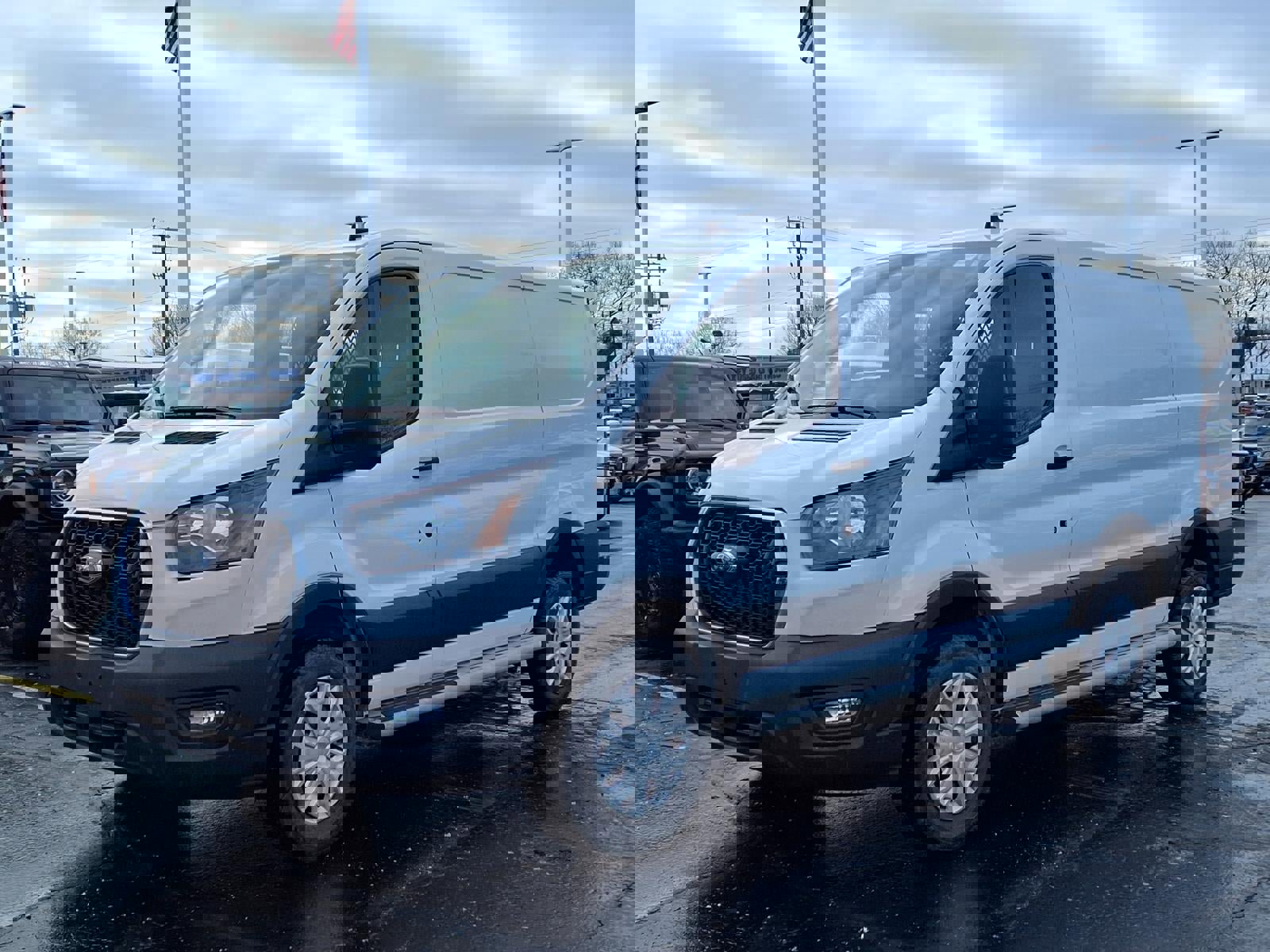 Used 2024 Ford Transit 250 Low Roof w/ Exterior Upgrade Package image 1