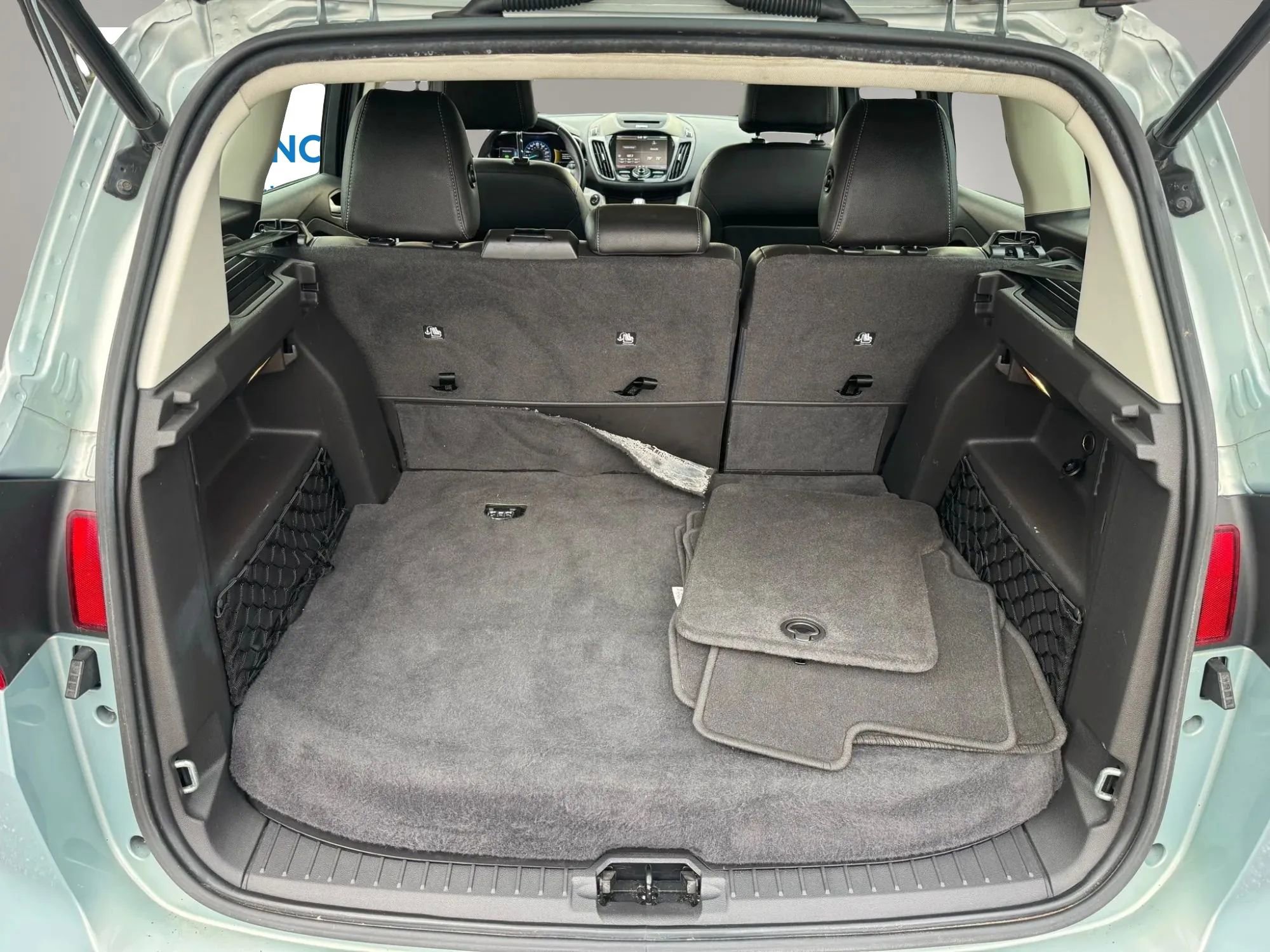 Used 2013 Ford C-MAX SEL image 27