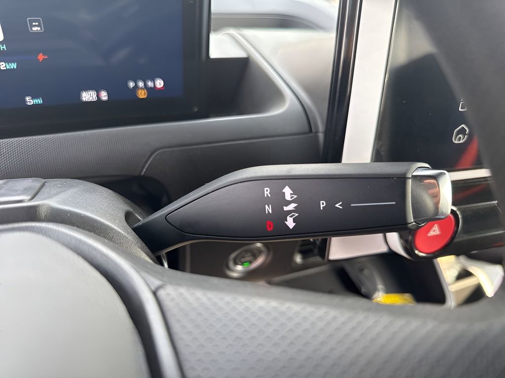 Used 2024 Chevrolet Brightdrop 400 w/ Commercial Equipment Package AWD/4WD image 15