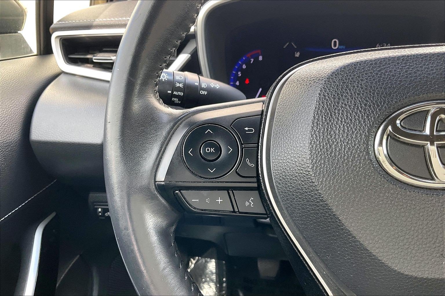 Used 2019 Toyota Corolla XSE FWD image 23