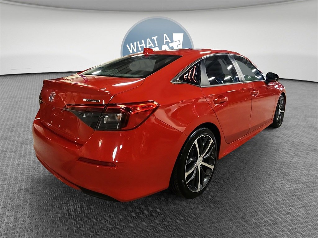 Used 2024 Honda Civic Touring image 3