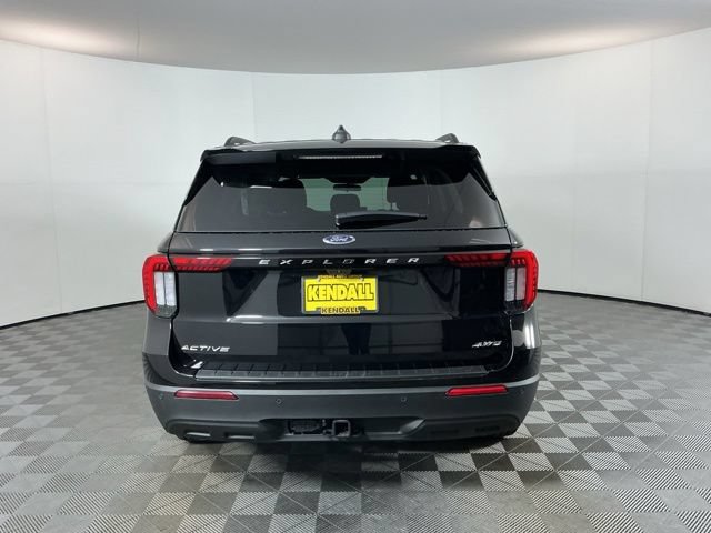 Used 2026 Ford Explorer Active AWD/4WD image 6