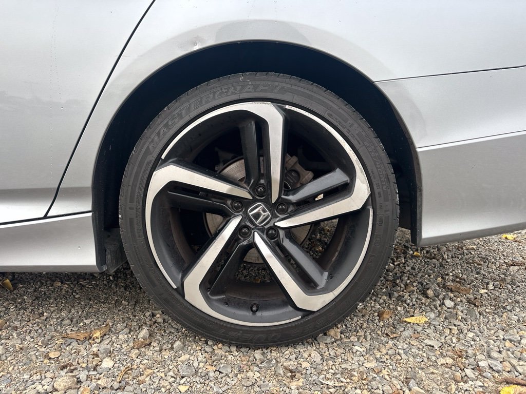Used 2019 Honda Accord Sport image 5
