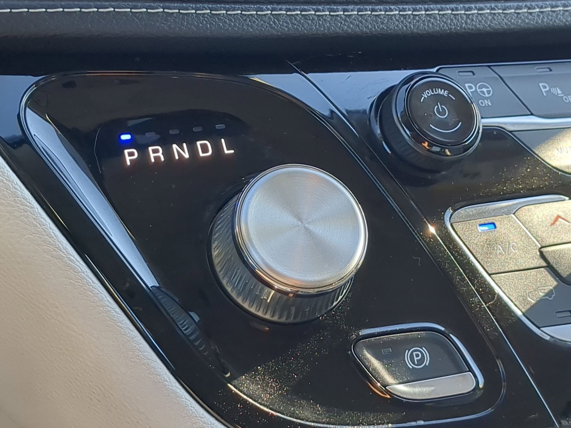 Used 2021 Chrysler Pacifica Touring-L image 26