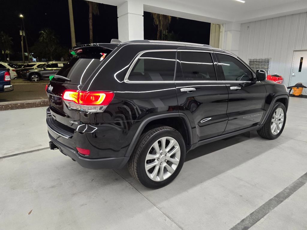 Certified 2017 Jeep Grand Cherokee Limited w/ Trailer Tow Group IV AWD/4WD image 6