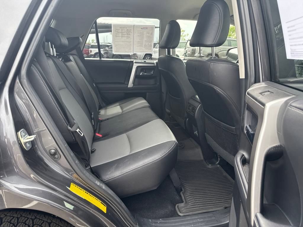Used 2022 Toyota 4Runner SR5 Premium image 32
