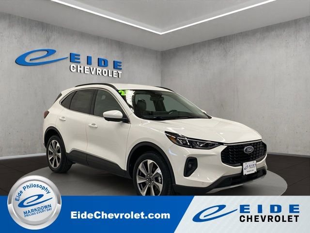 Used 2024 Ford Escape Platinum AWD/4WD image 1