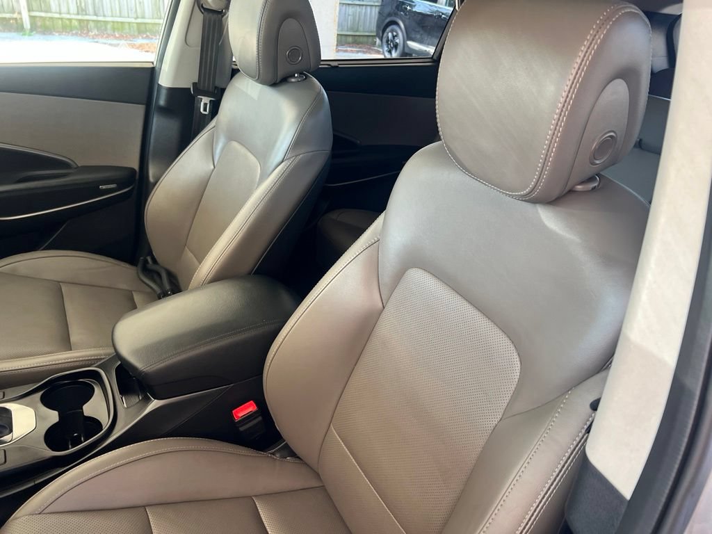 Used 2018 Hyundai Santa Fe AWD image 5