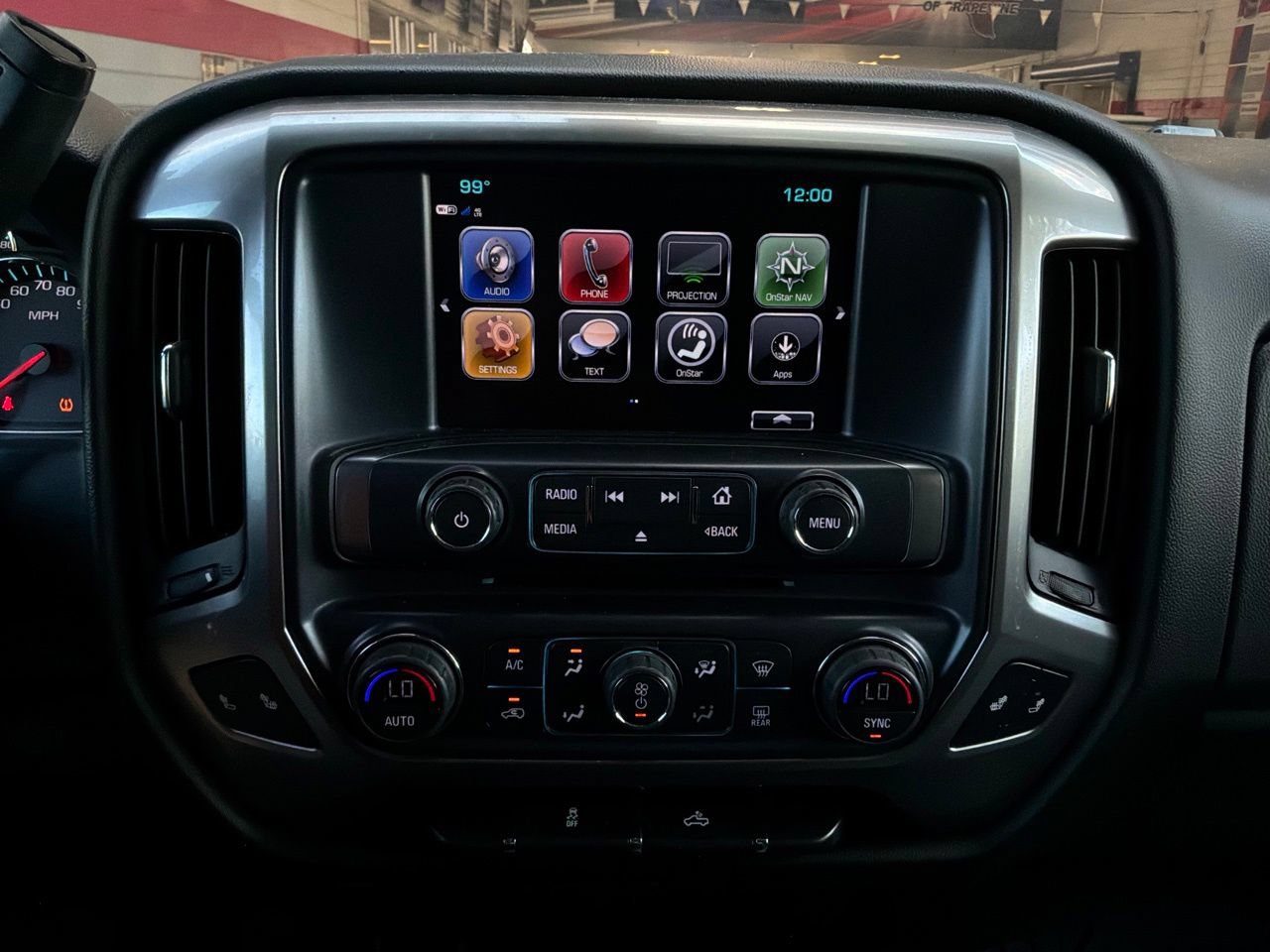Used 2018 Chevrolet Silverado 1500 LT w/ All Star Edition AWD/4WD image 28