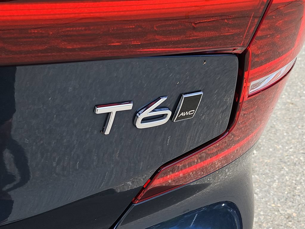 Used 2020 Volvo S60 T6 Momentum w/ Protection Package Premier AWD/4WD image 12