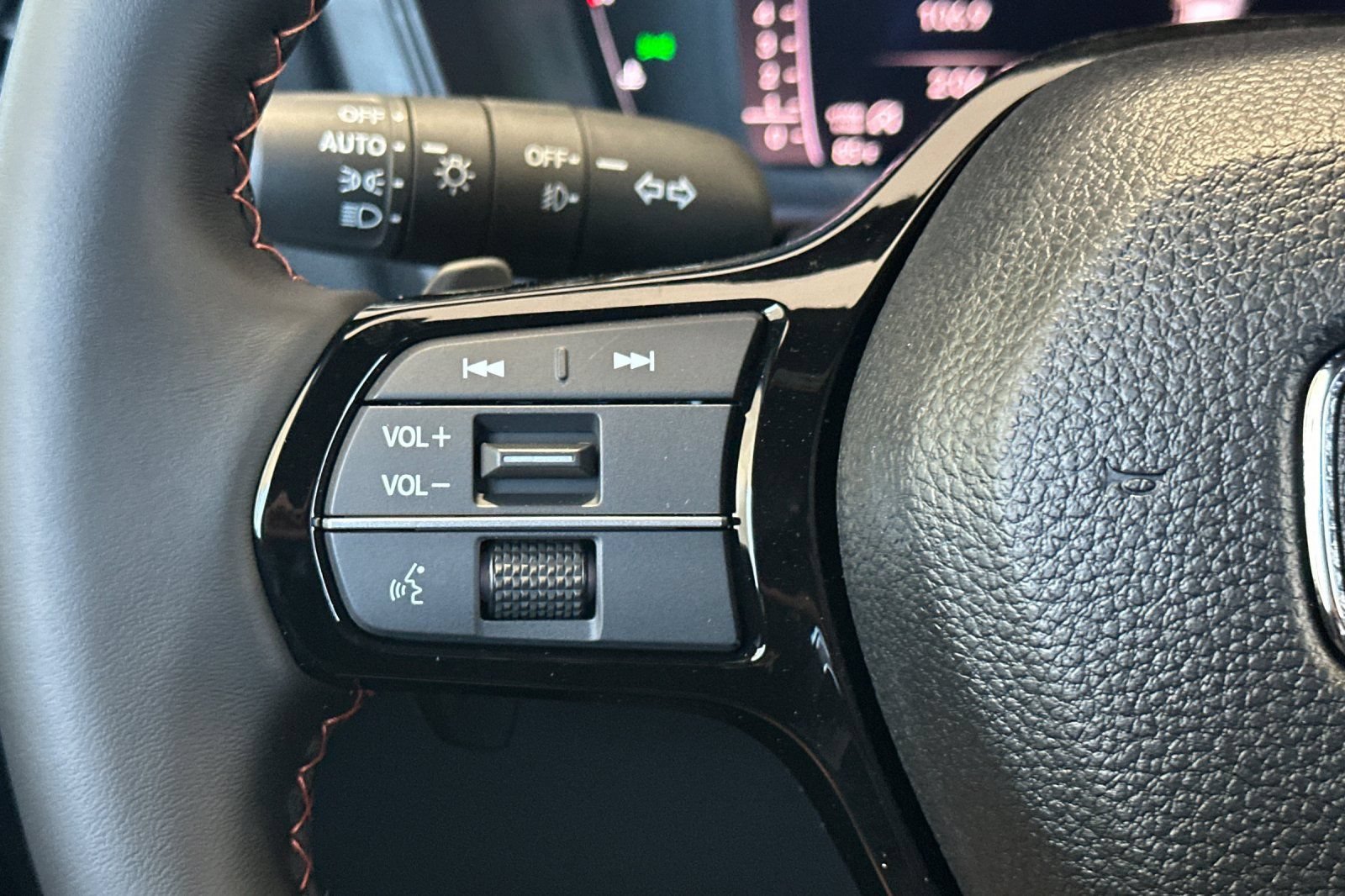 New 2026 Honda Pilot Sport image 27