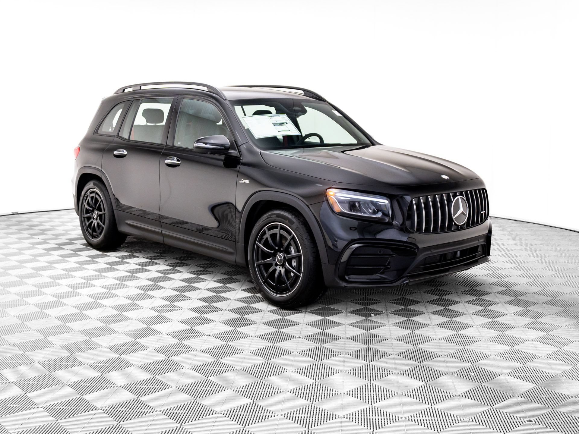 New 2026 Mercedes-Benz GLB 35 AMG 4MATIC image 7