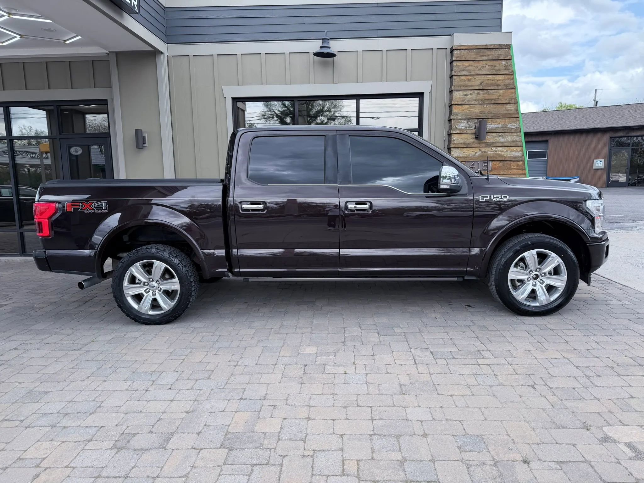 Used 2019 Ford F150 Platinum w/ Equipment Group 701A Luxury image 46