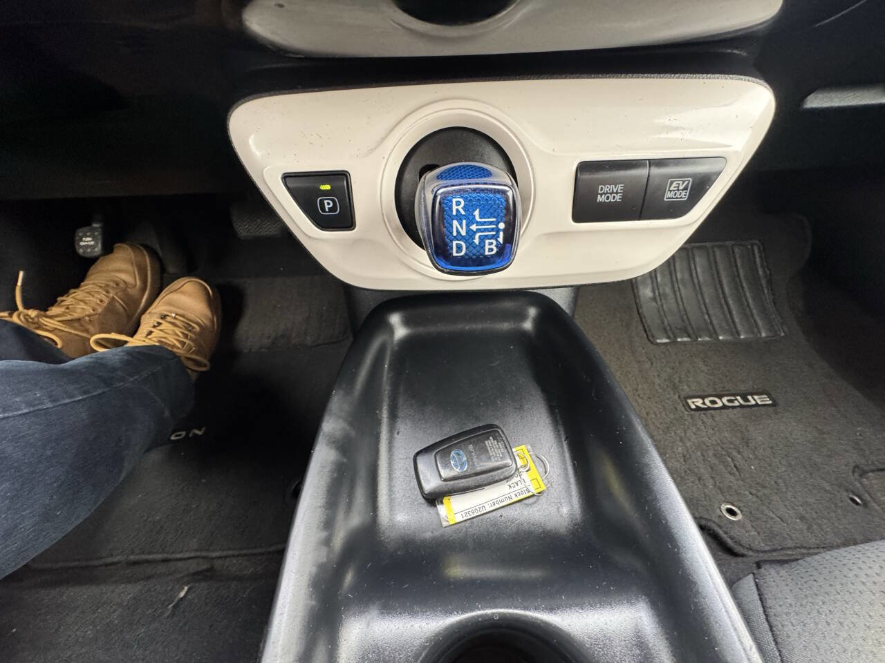 Used 2016 Toyota Prius Two image 48