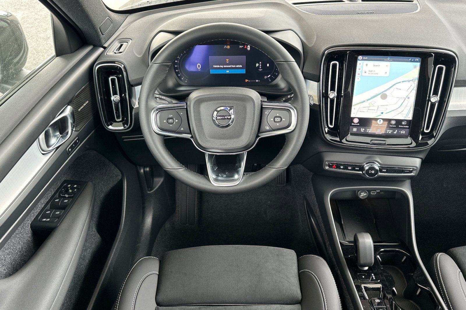 New 2026 Volvo XC40 B5 Ultra w/ Climate Package AWD/4WD image 13