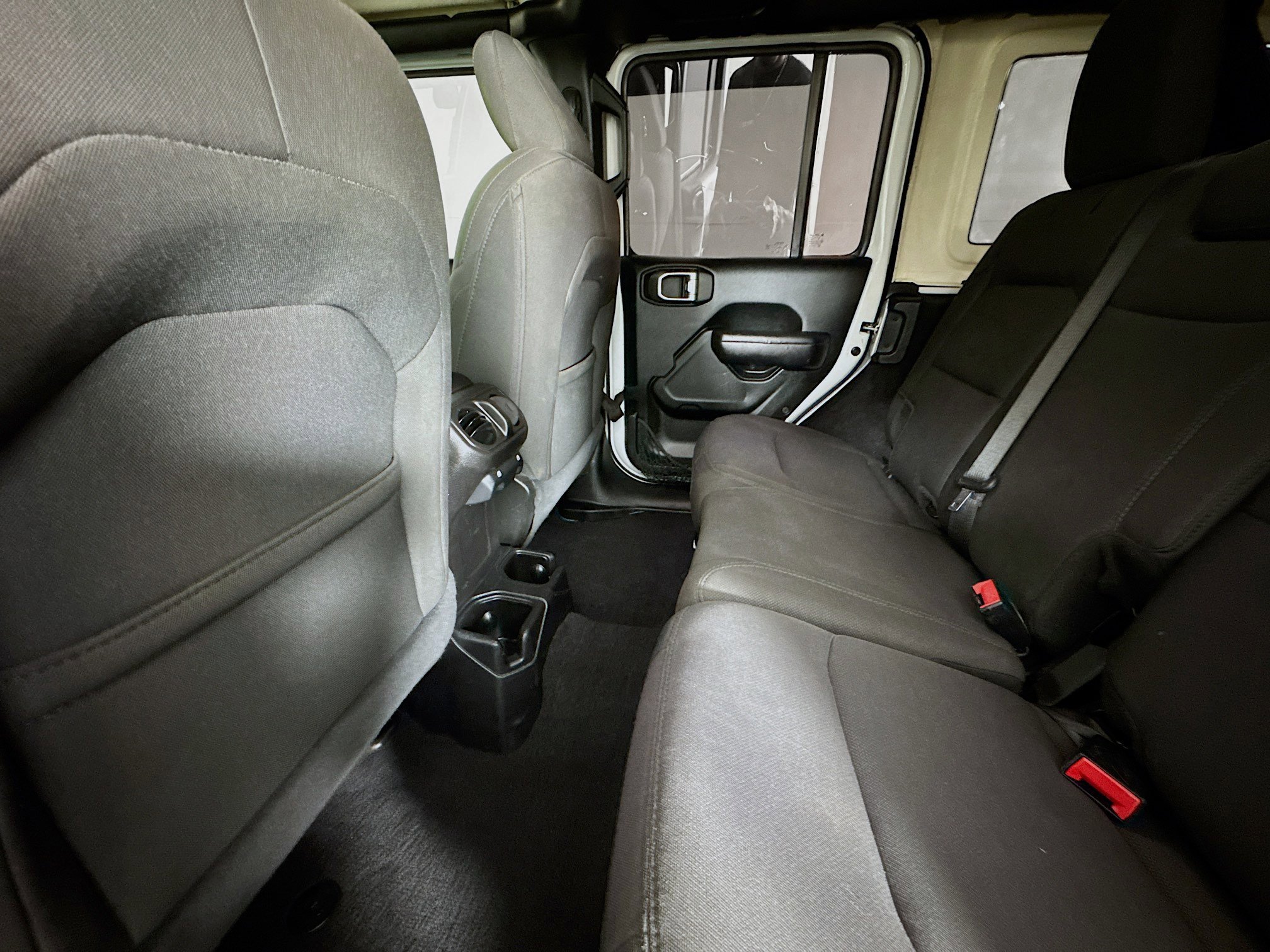 Used 2019 Jeep Wrangler Unlimited Sport S image 23