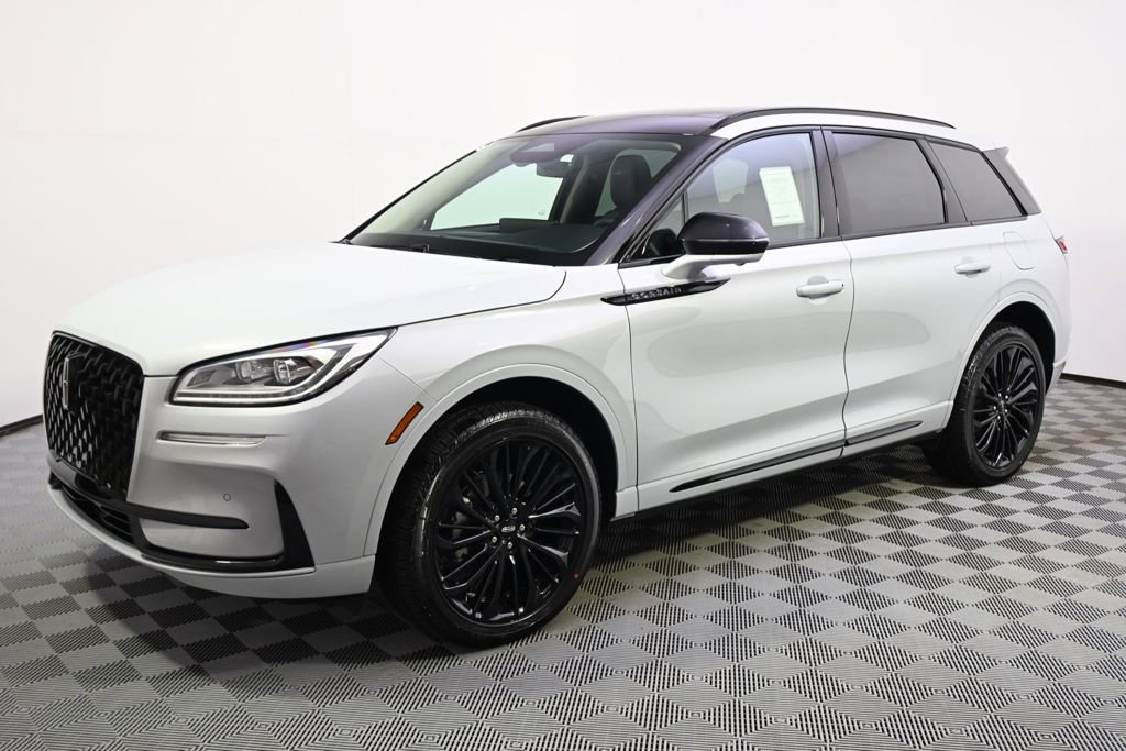 New 2026 Lincoln Corsair Reserve w/ Jet Appearance Package image 2