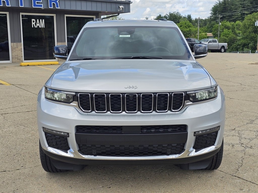 New 2025 Jeep Grand Cherokee L Limited w/ Luxury Tech Group II image 8