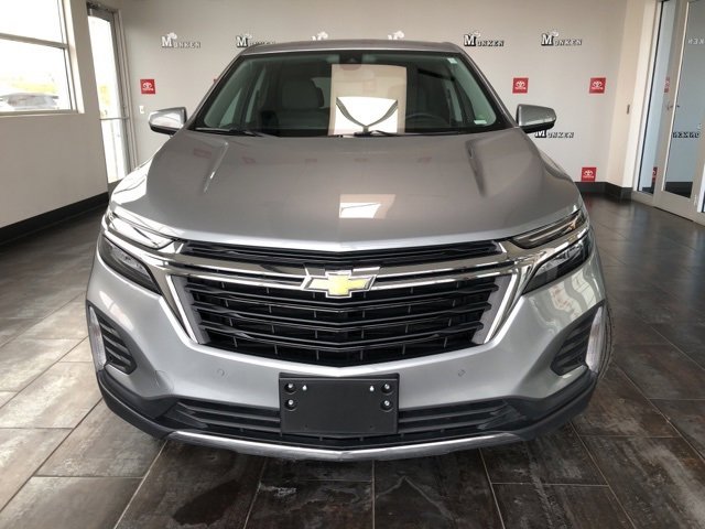 Used 2024 Chevrolet Equinox LT image 2
