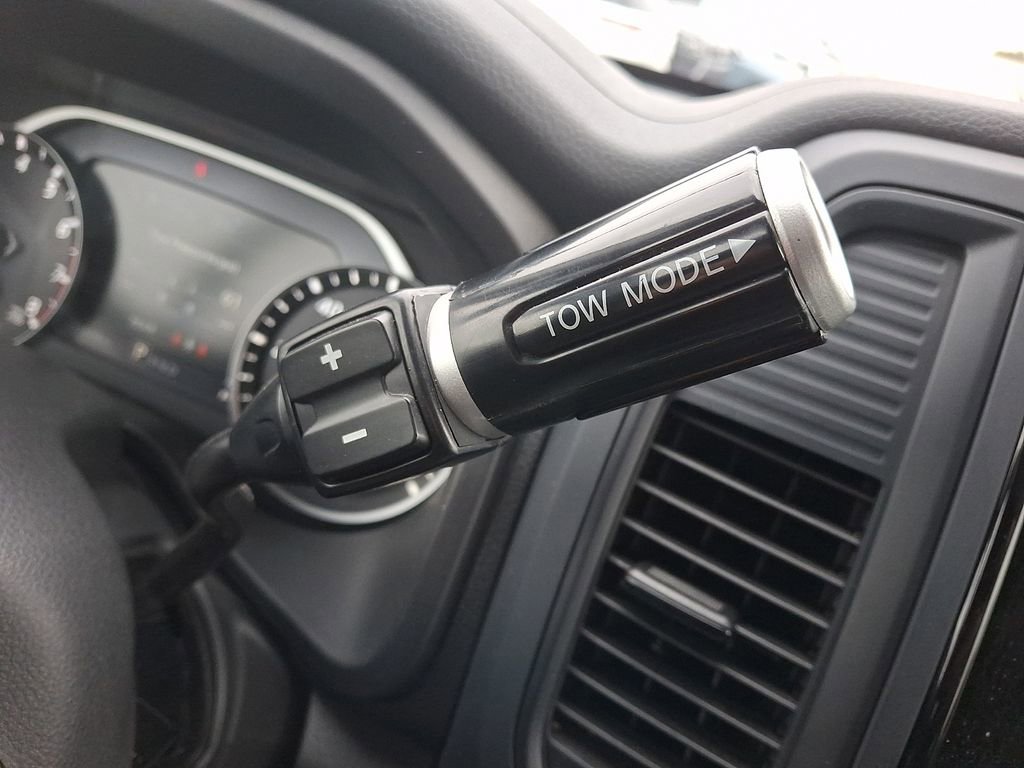 Certified 2024 Nissan Titan SV w/ SV Convenience Package image 14