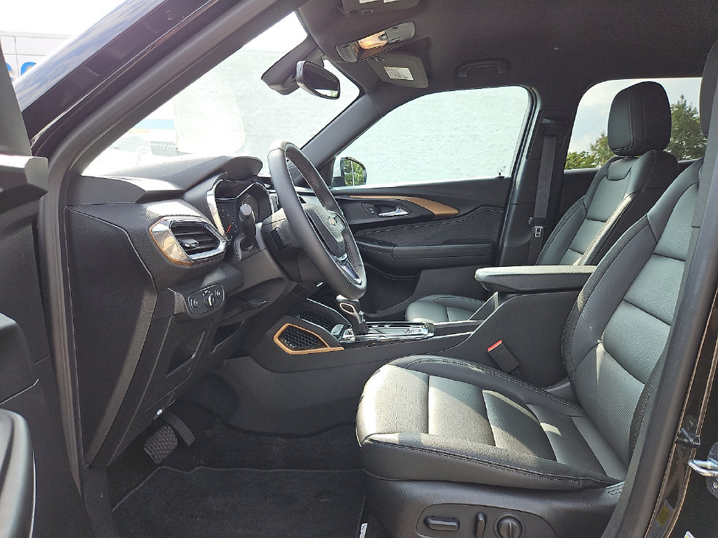Used 2023 Chevrolet TrailBlazer ACTIV w/ Convenience Package AWD/4WD image 15