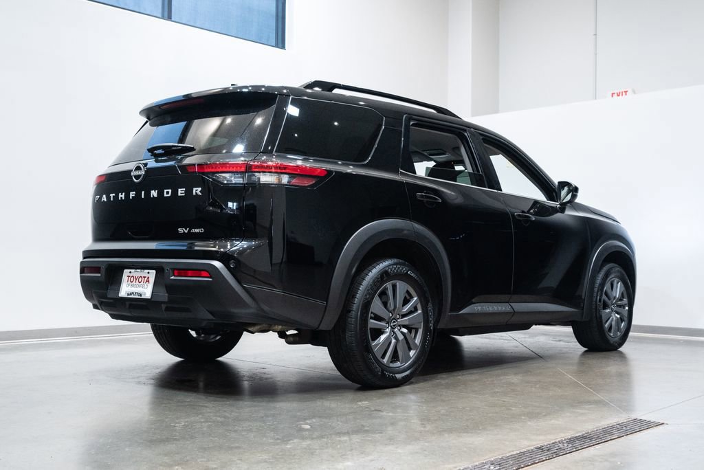 Used 2024 Nissan Pathfinder SV AWD/4WD image 8