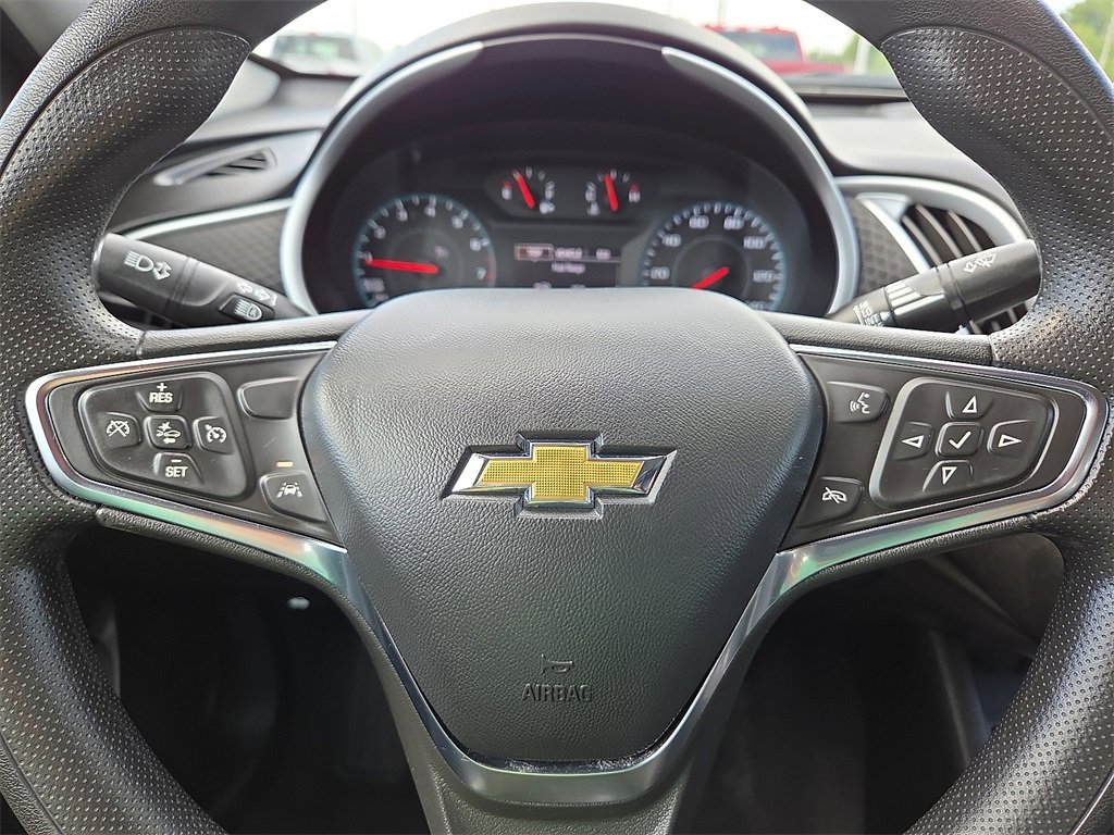 Used 2023 Chevrolet Malibu LT image 24