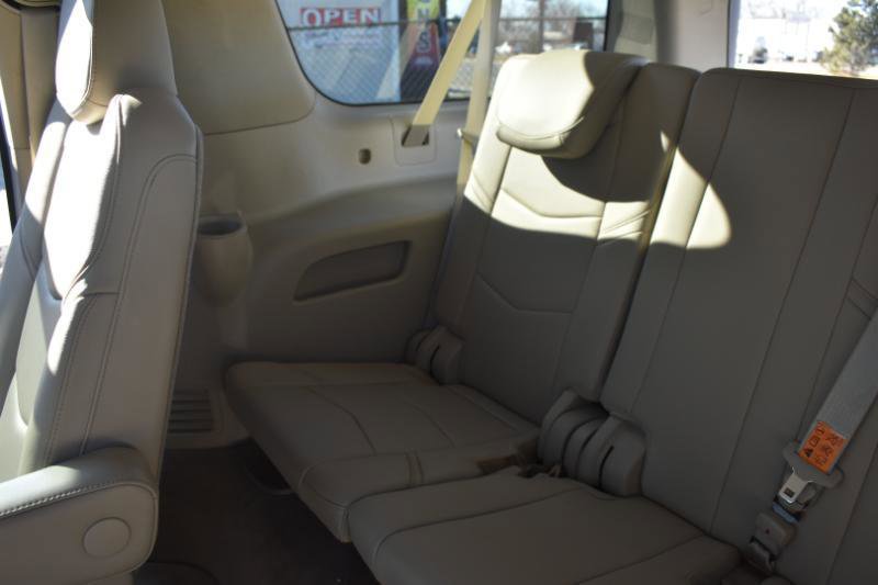 Used 2019 Cadillac Escalade ESV Luxury image 41