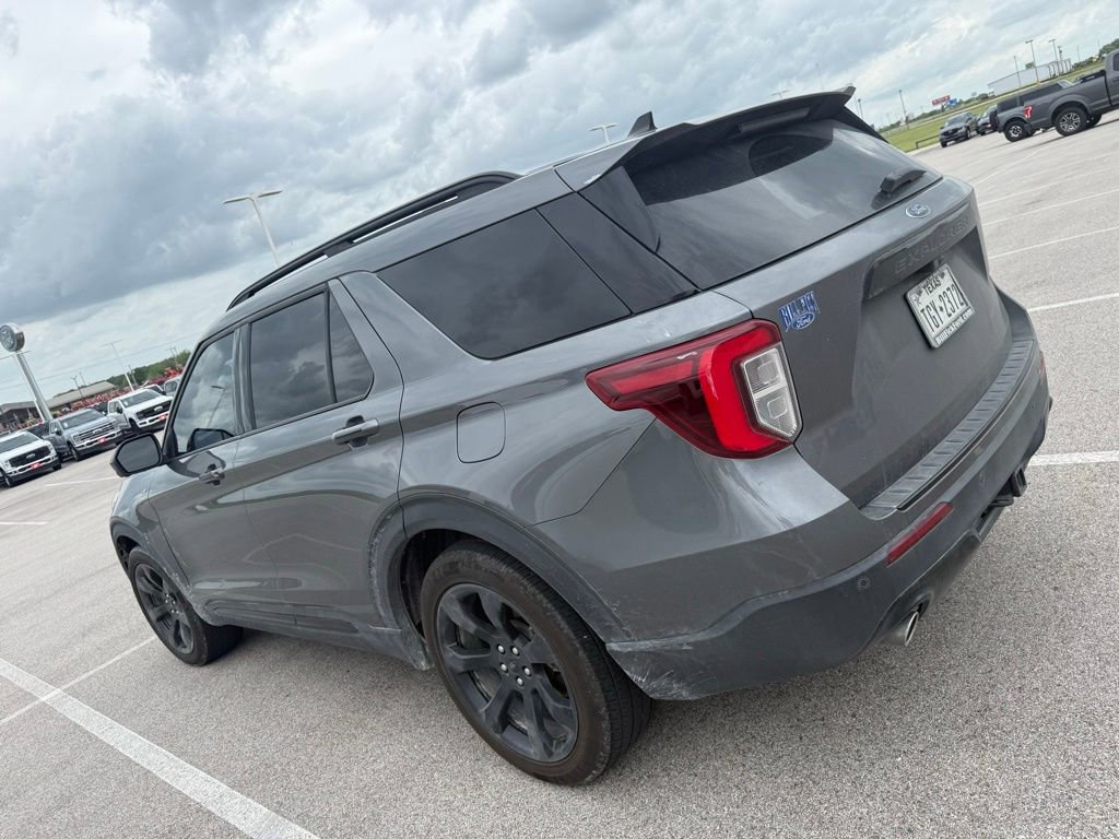 Used 2023 Ford Explorer ST-Line w/ Class IV Trailer Tow Package image 3
