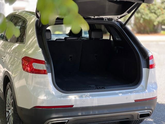 Used 2016 Lincoln MKX Reserve w/ Technology Package FWD image 40