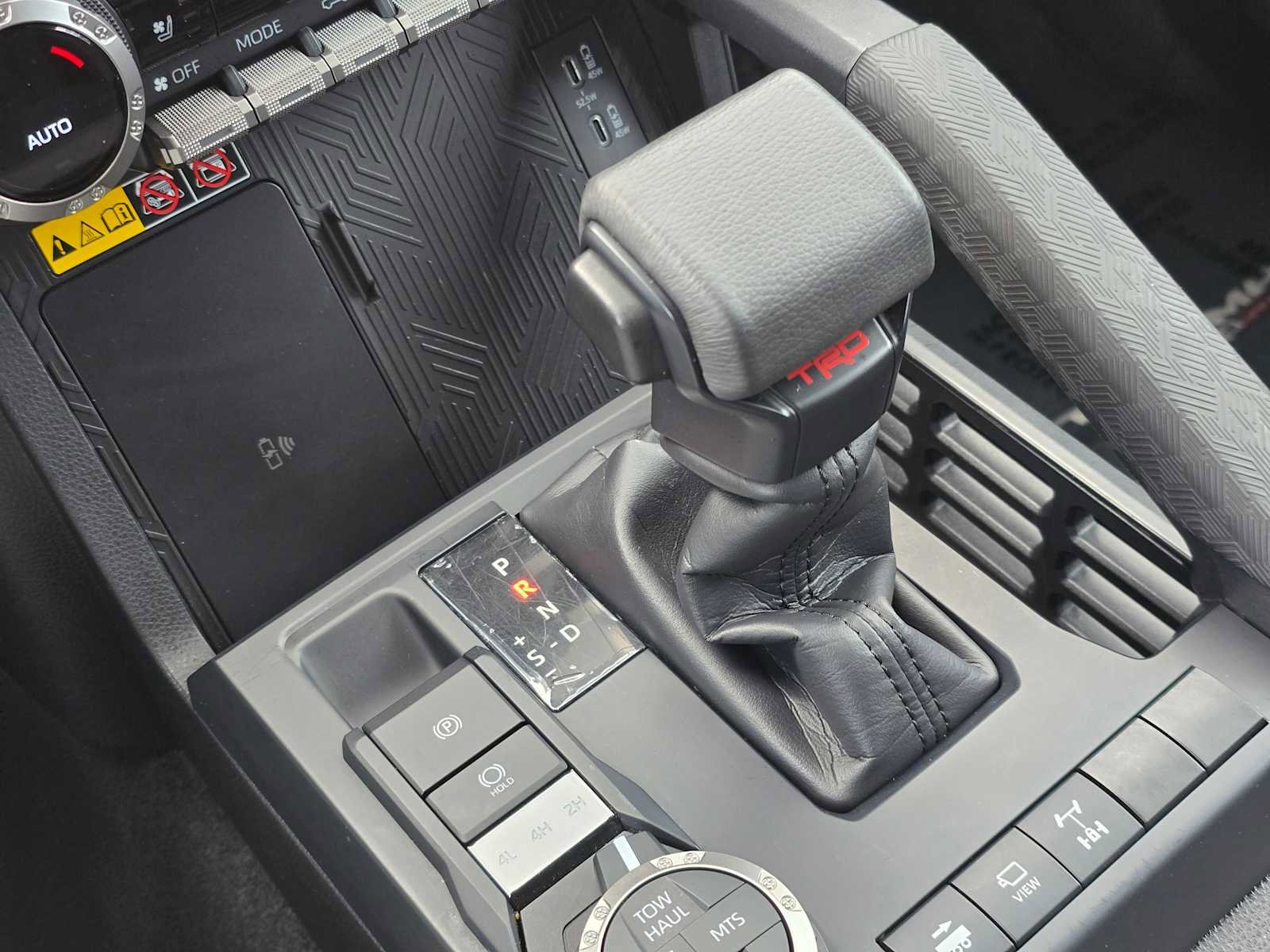 Used 2025 Toyota Tacoma TRD Off-Road w/ TRD Off Road Premium Package image 34