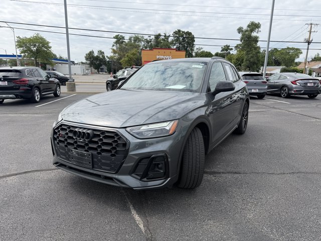 Used 2023 Audi SQ5 Premium Plus w/ Premium Plus Package AWD/4WD image 2