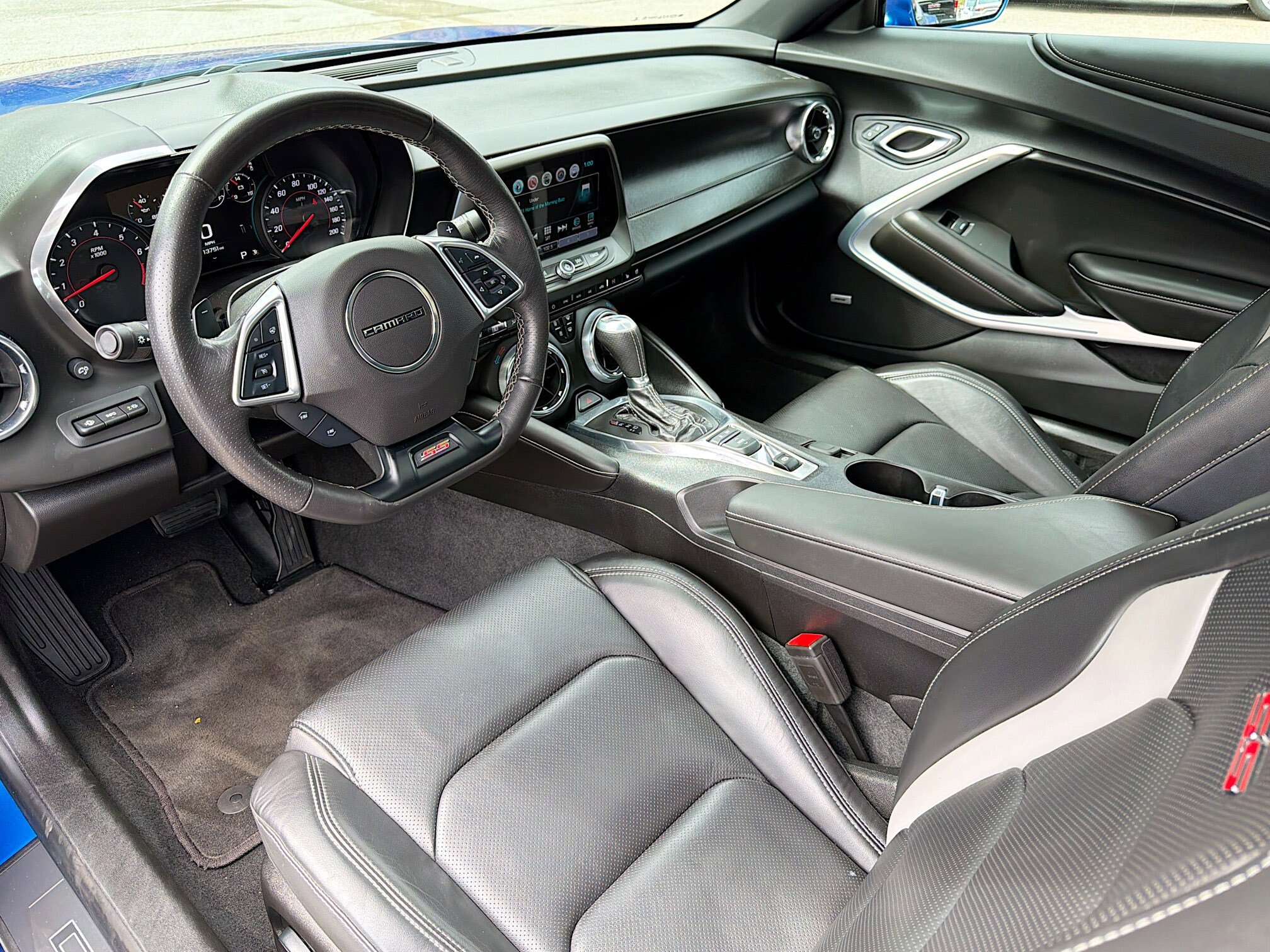 Used 2018 Chevrolet Camaro SS image 15