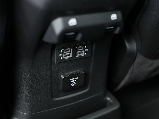 Used 2022 Jeep Wrangler Unlimited Sahara AWD/4WD image 28