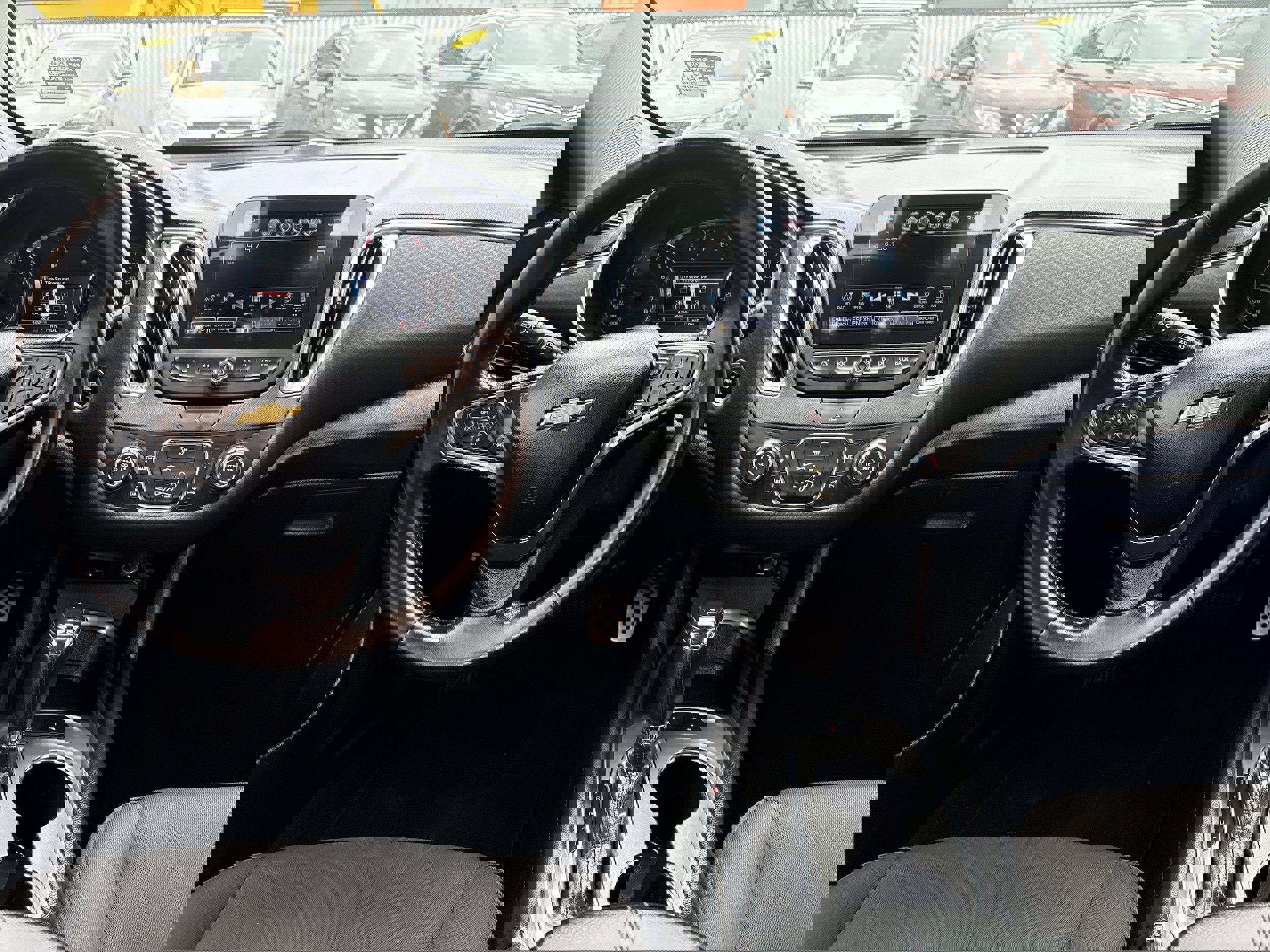 Used 2017 Chevrolet Malibu LT w/ Driver Confidence Package image 8